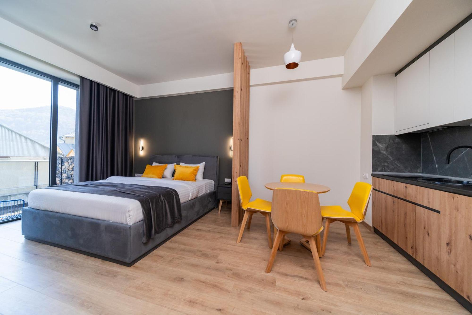 Dili Town Resort And Spa Dilijan Esterno foto
