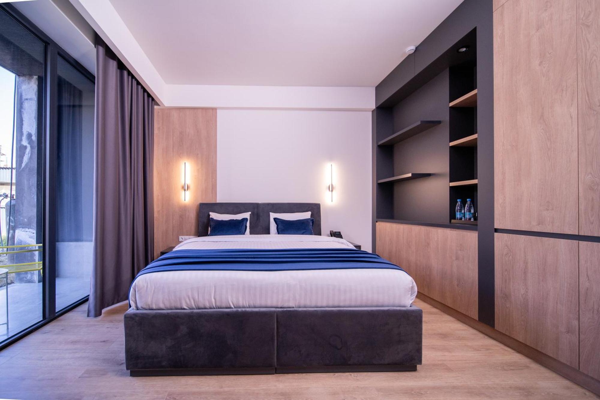 Dili Town Resort And Spa Dilijan Esterno foto