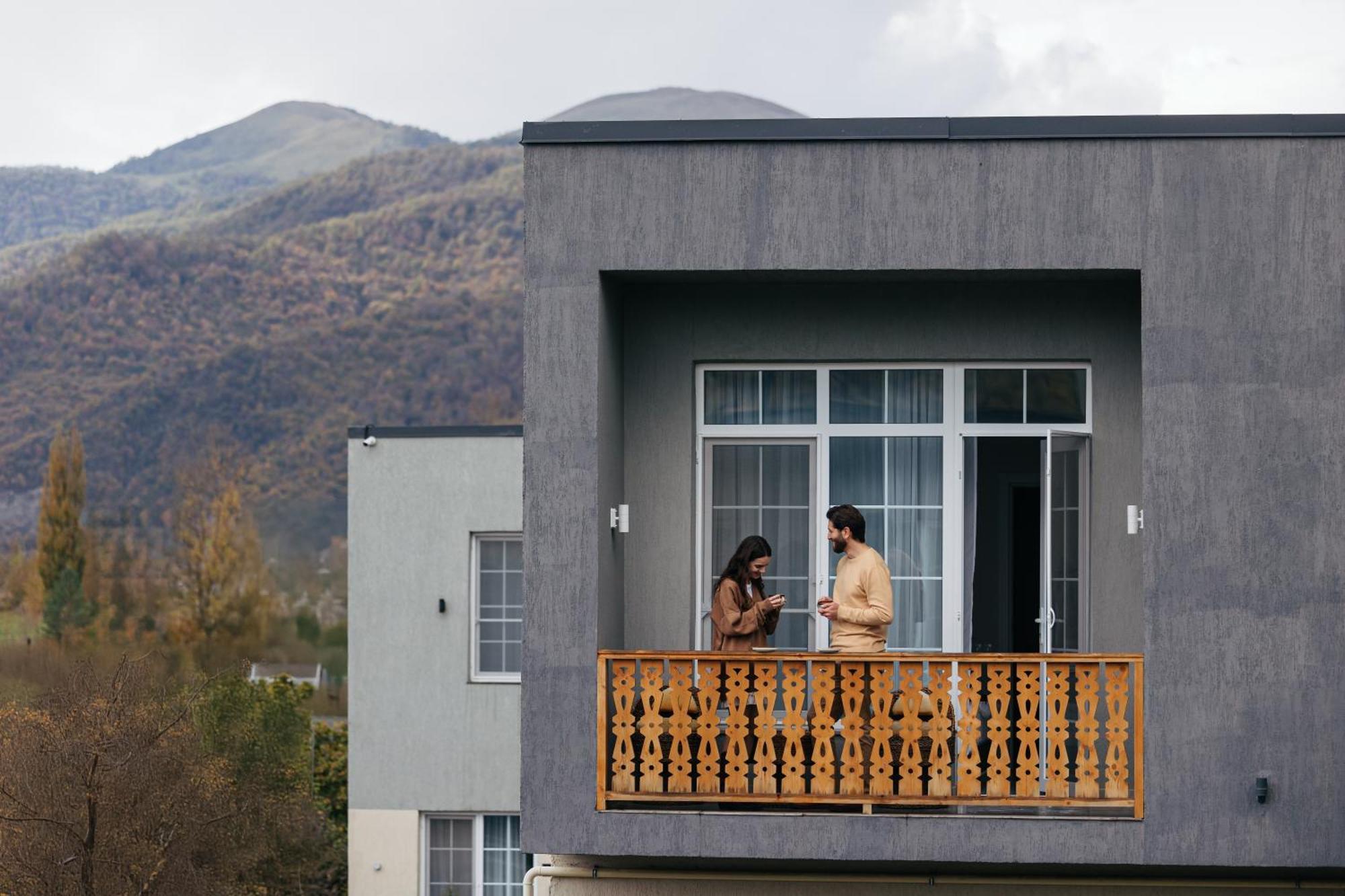 Dili Town Resort And Spa Dilijan Esterno foto